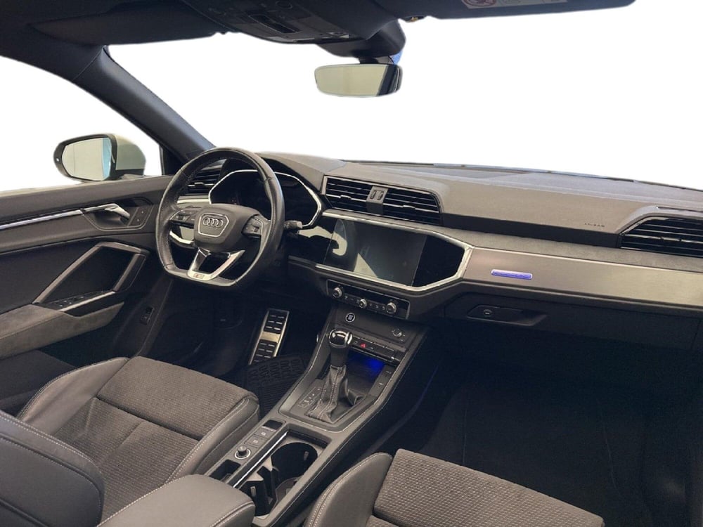 Audi Q3 Sportback usata a Caserta (10)