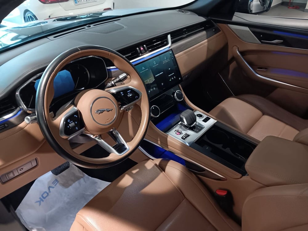 Jaguar F-Pace usata a Asti (10)