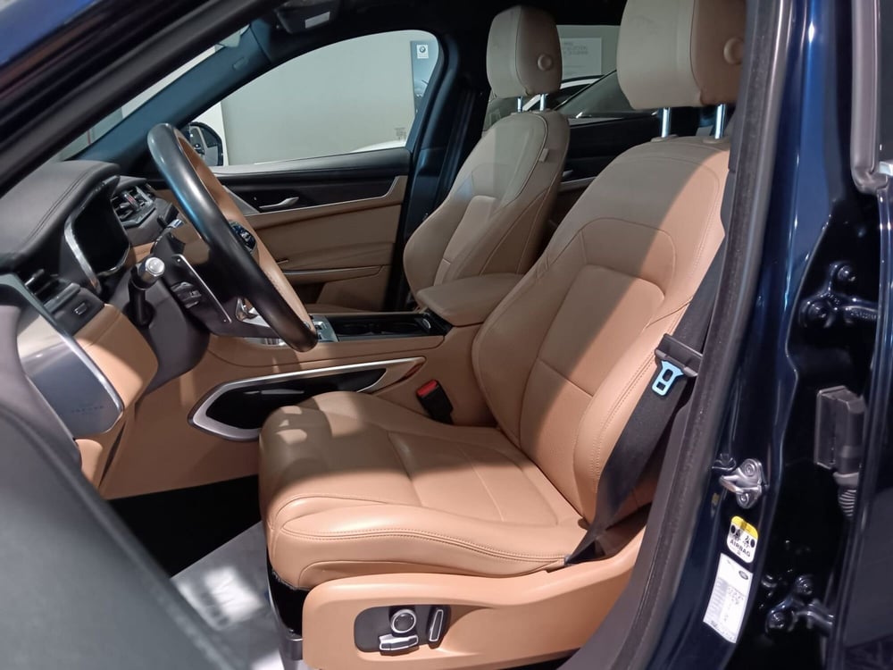 Jaguar F-Pace usata a Asti (11)