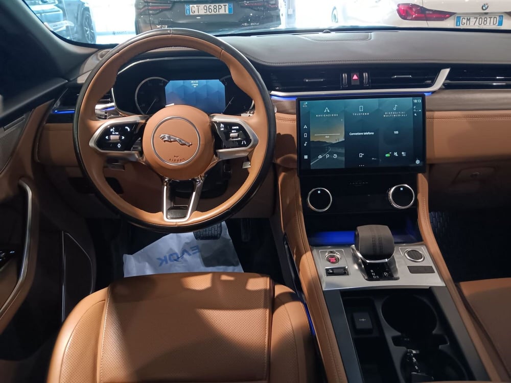 Jaguar F-Pace usata a Asti (16)