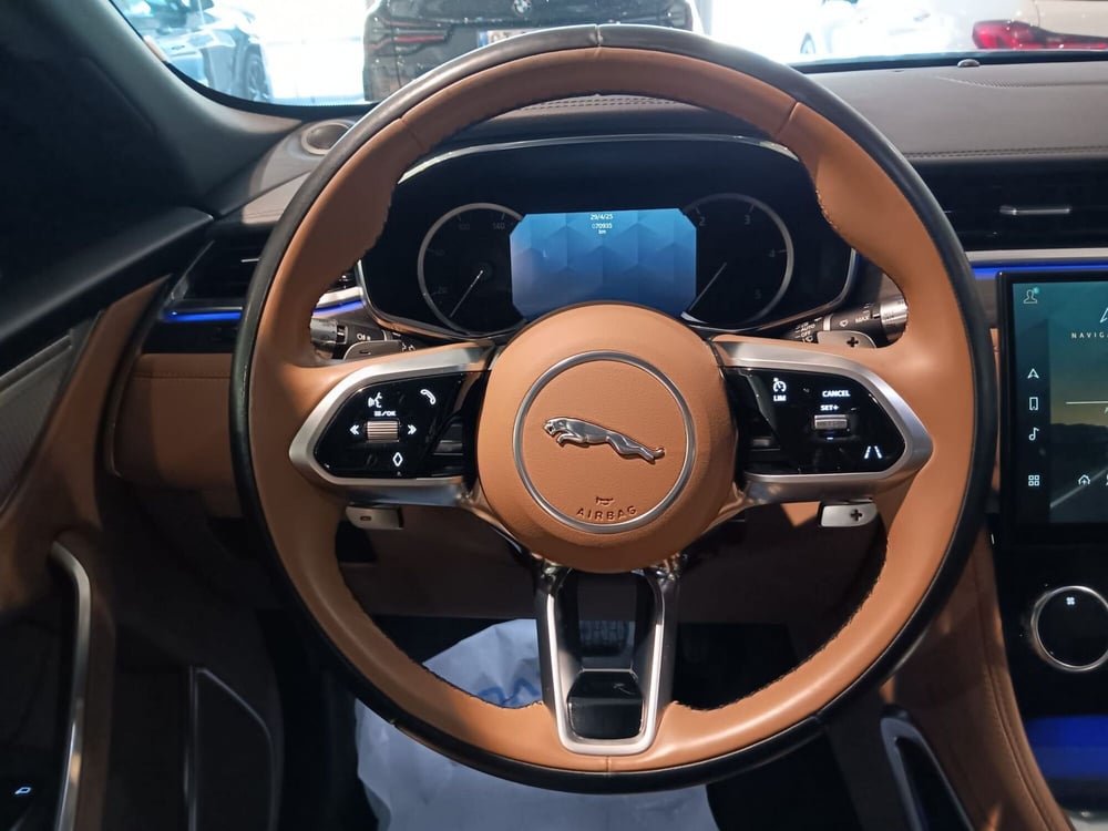Jaguar F-Pace usata a Asti (18)