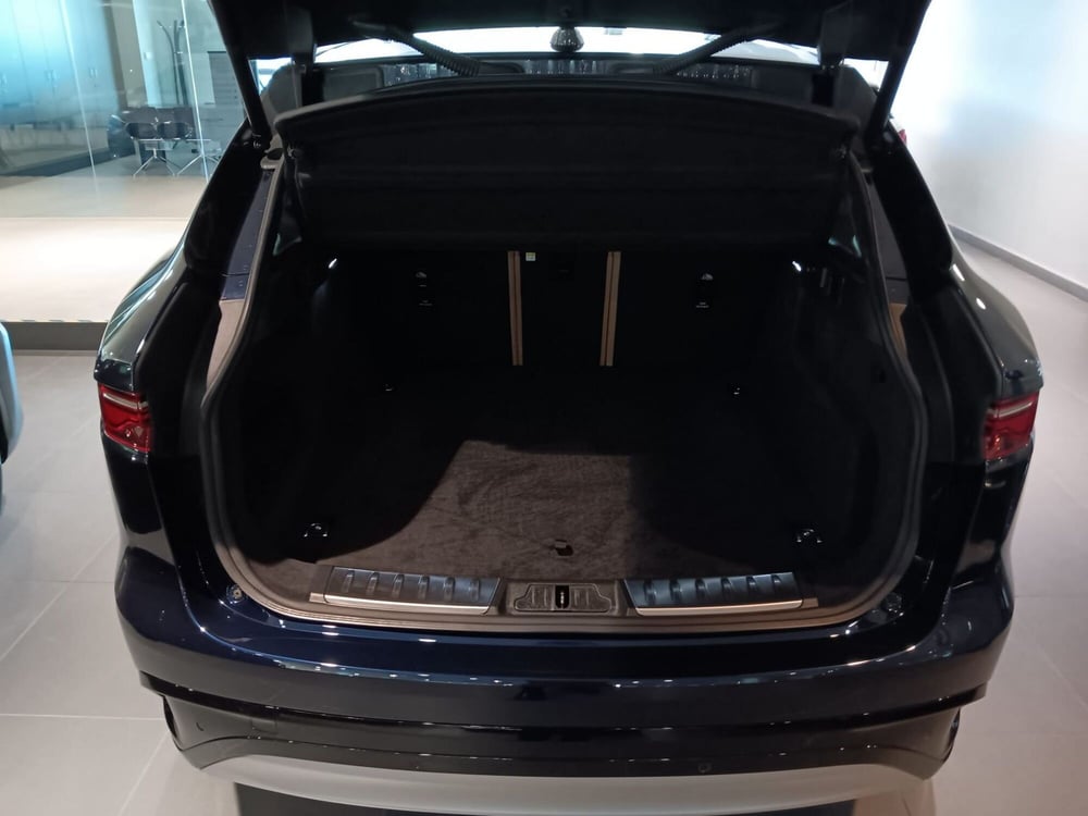 Jaguar F-Pace usata a Asti (5)