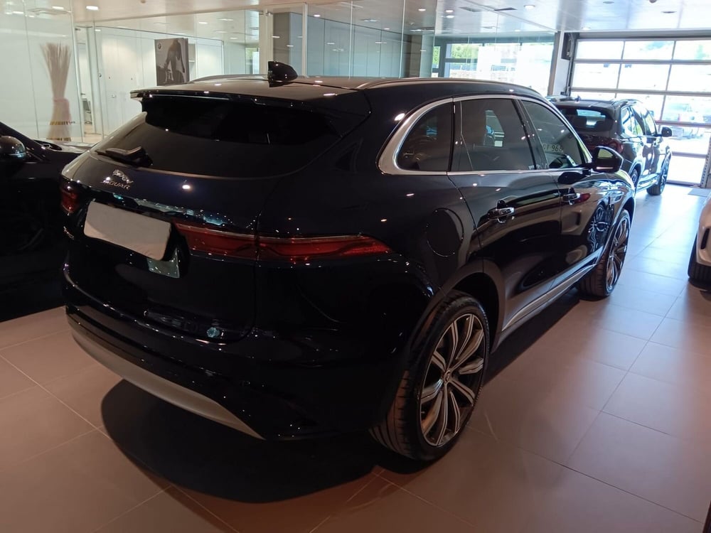 Jaguar F-Pace usata a Asti (6)