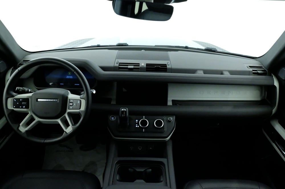 Land Rover Defender usata a Mantova (5)