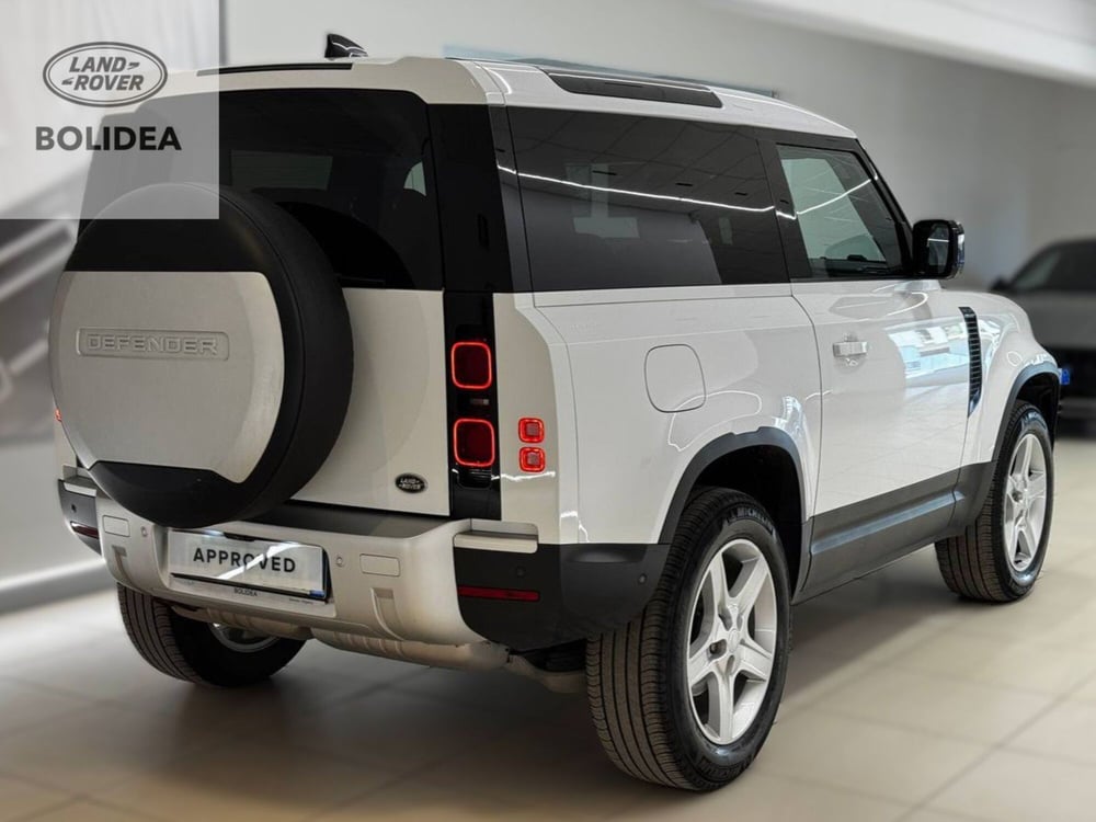 Land Rover Defender usata a Savona (2)