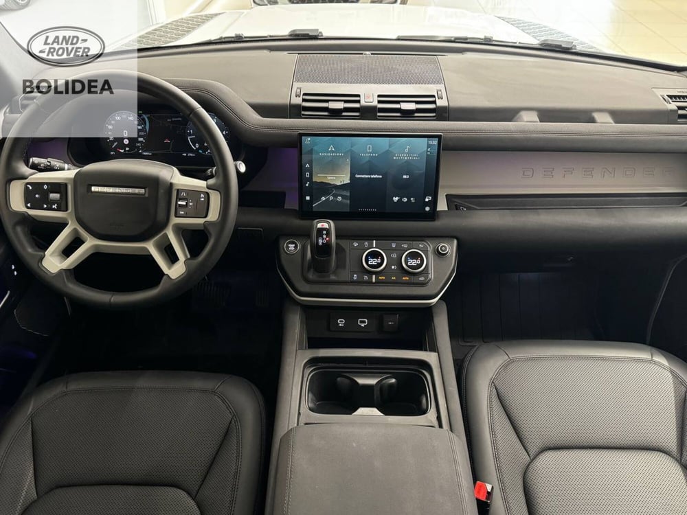 Land Rover Defender usata a Savona (4)
