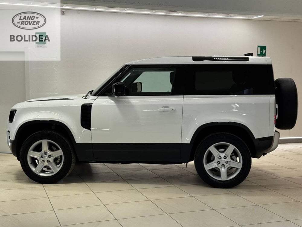 Land Rover Defender usata a Savona (6)