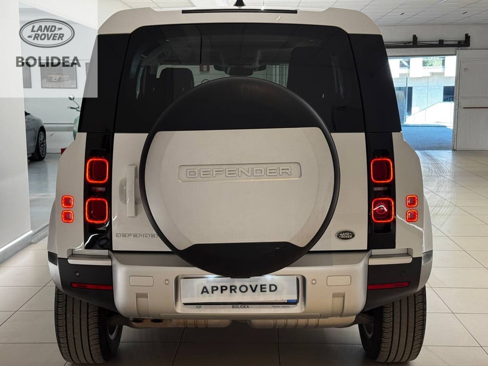 Land Rover Defender usata a Savona (7)