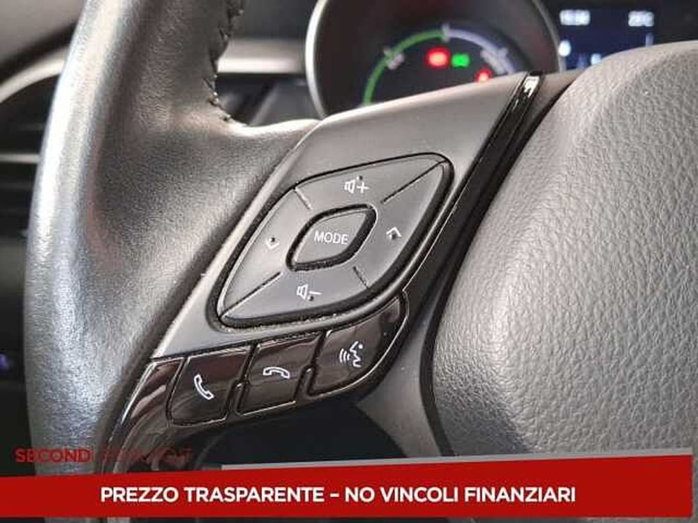 Toyota Toyota C-HR usata a Chieti (12)