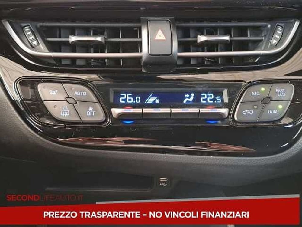 Toyota Toyota C-HR usata a Chieti (14)