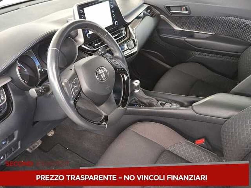 Toyota Toyota C-HR usata a Chieti (19)