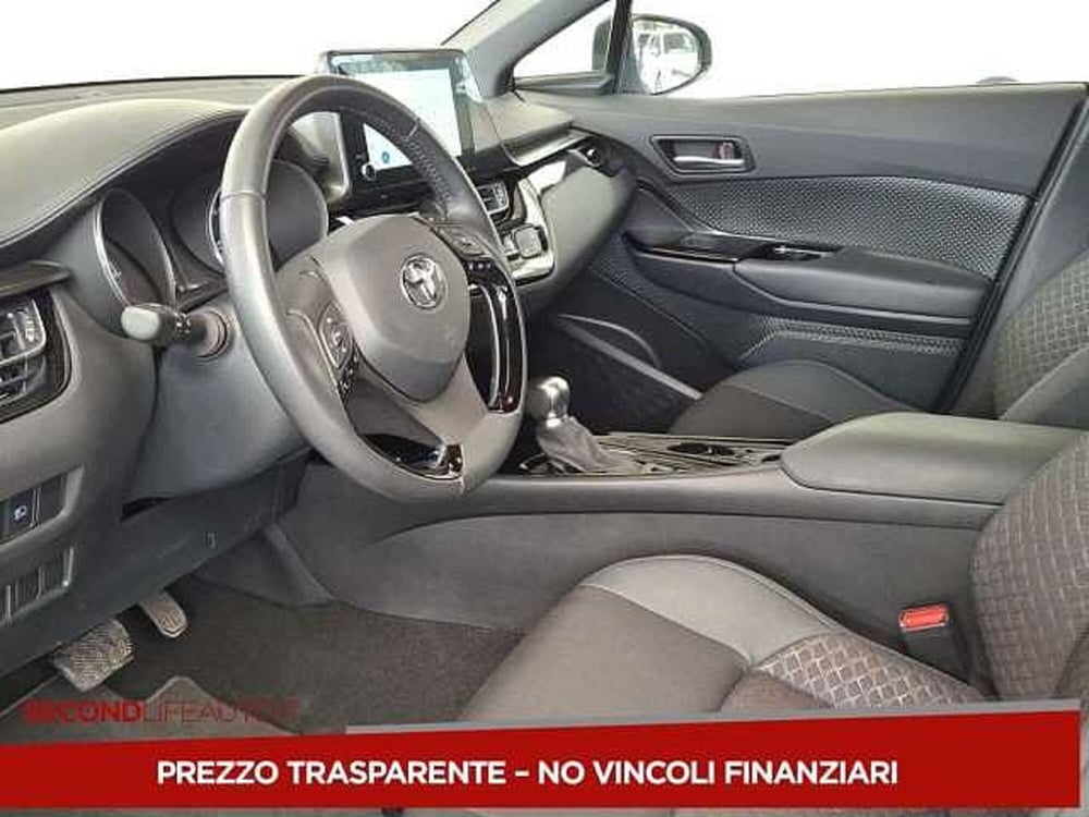Toyota Toyota C-HR usata a Chieti (14)
