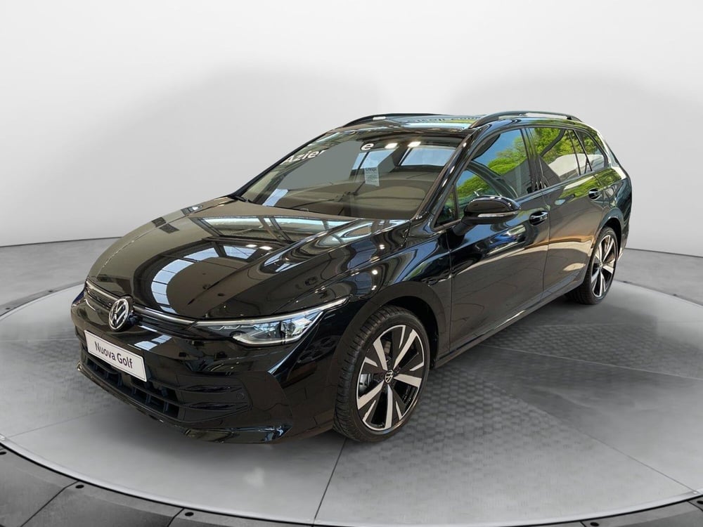 Volkswagen Golf Variant nuova a Varese