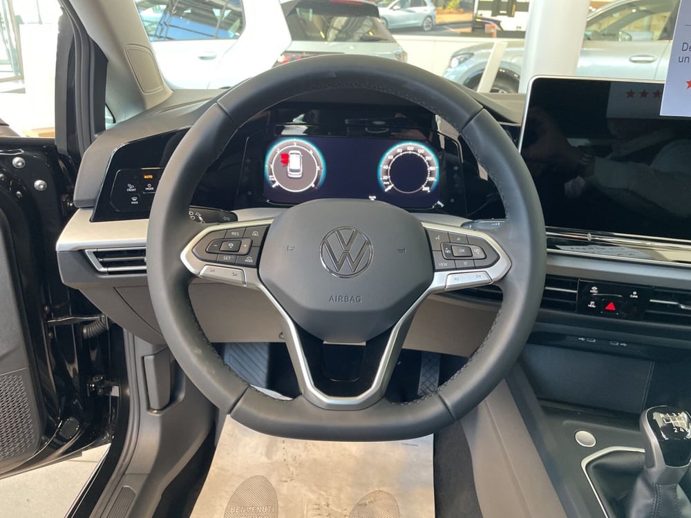 Volkswagen Golf Variant nuova a Varese (15)