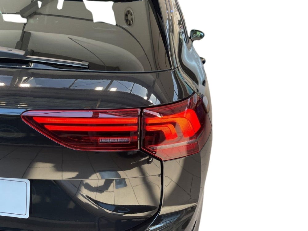 Volkswagen Golf Variant nuova a Varese (17)