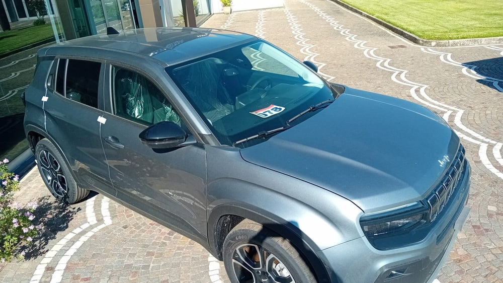 Jeep Avenger nuova a Benevento (6)