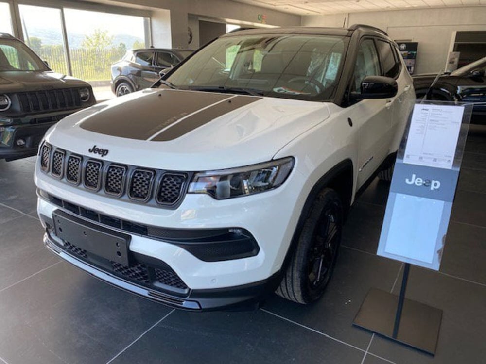 Jeep Compass nuova a Benevento (2)