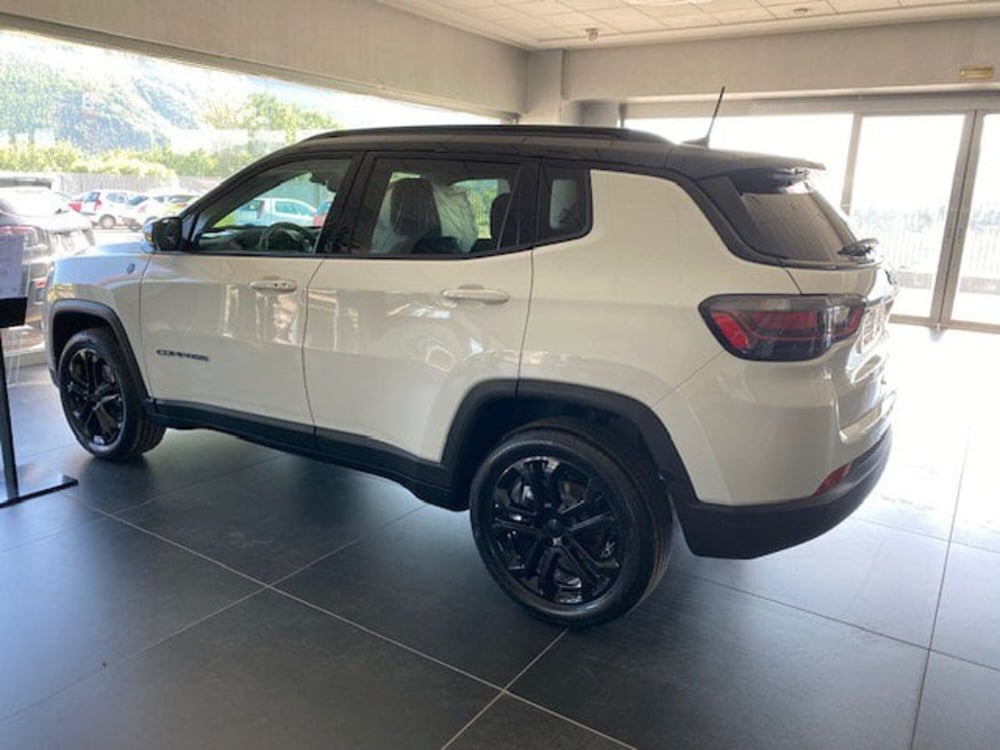 Jeep Compass nuova a Benevento (6)
