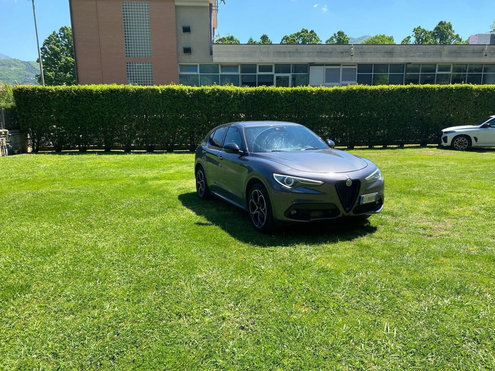 Alfa Romeo Stelvio usata a Salerno (2)