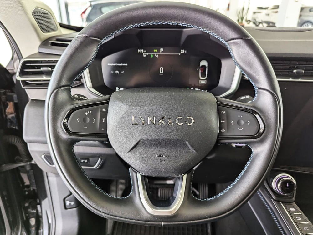 Lynk & Co 01 usata a Pescara (10)