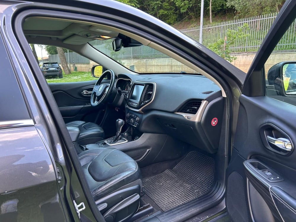 Jeep Cherokee usata a Salerno (17)