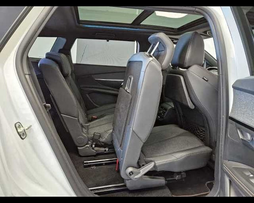 Peugeot 5008 usata a Milano (12)