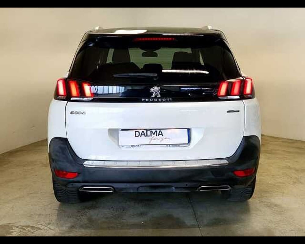 Peugeot 5008 usata a Milano (3)