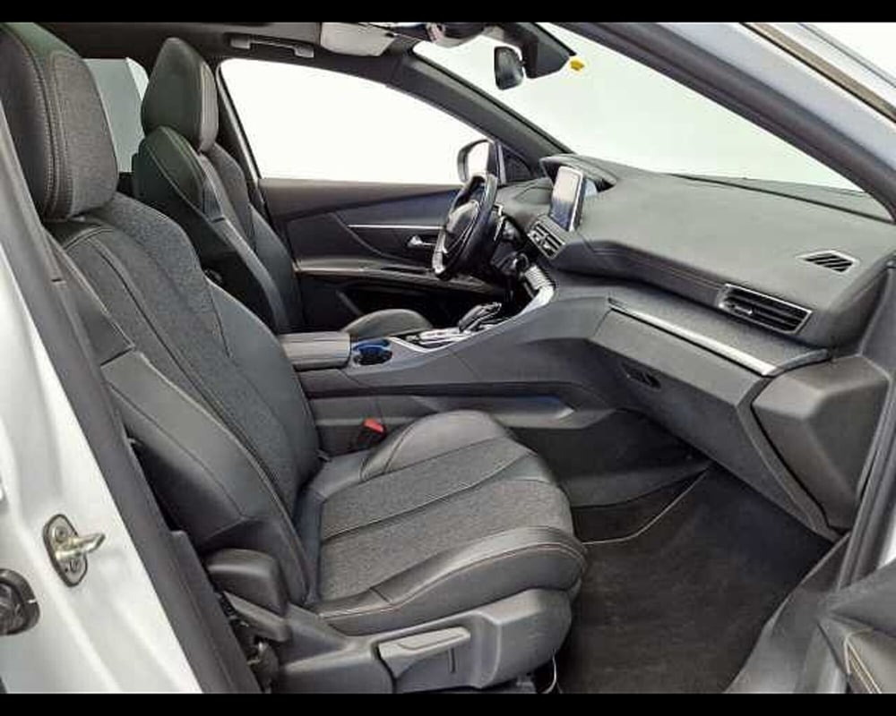 Peugeot 5008 usata a Milano (9)