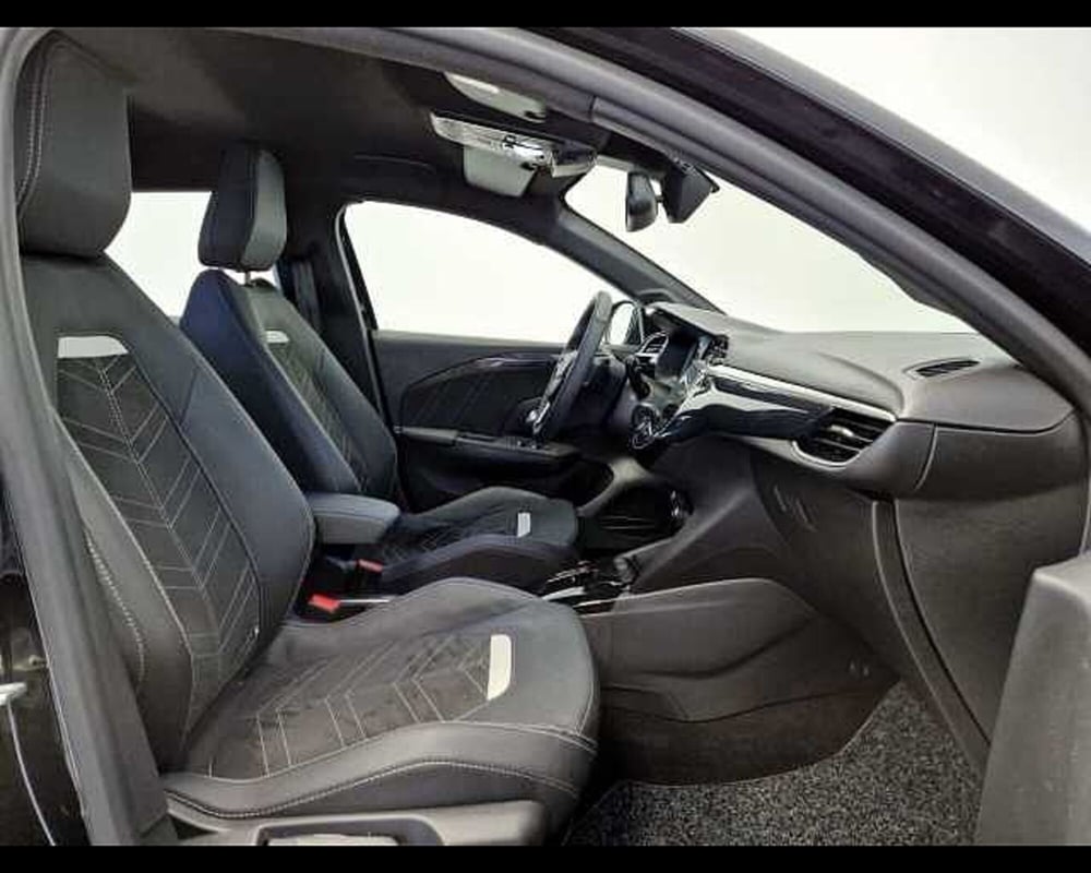 Opel Corsa usata a Milano (11)