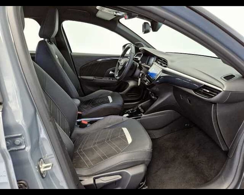 Opel Corsa usata a Milano (10)