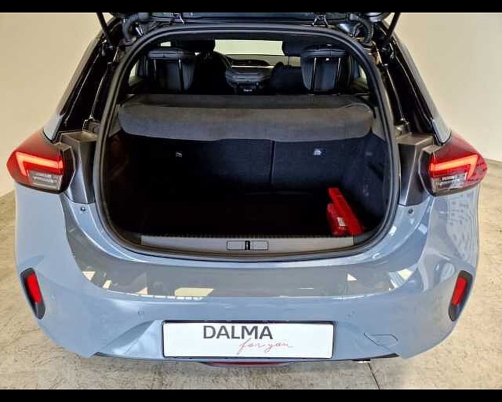 Opel Corsa usata a Milano (14)