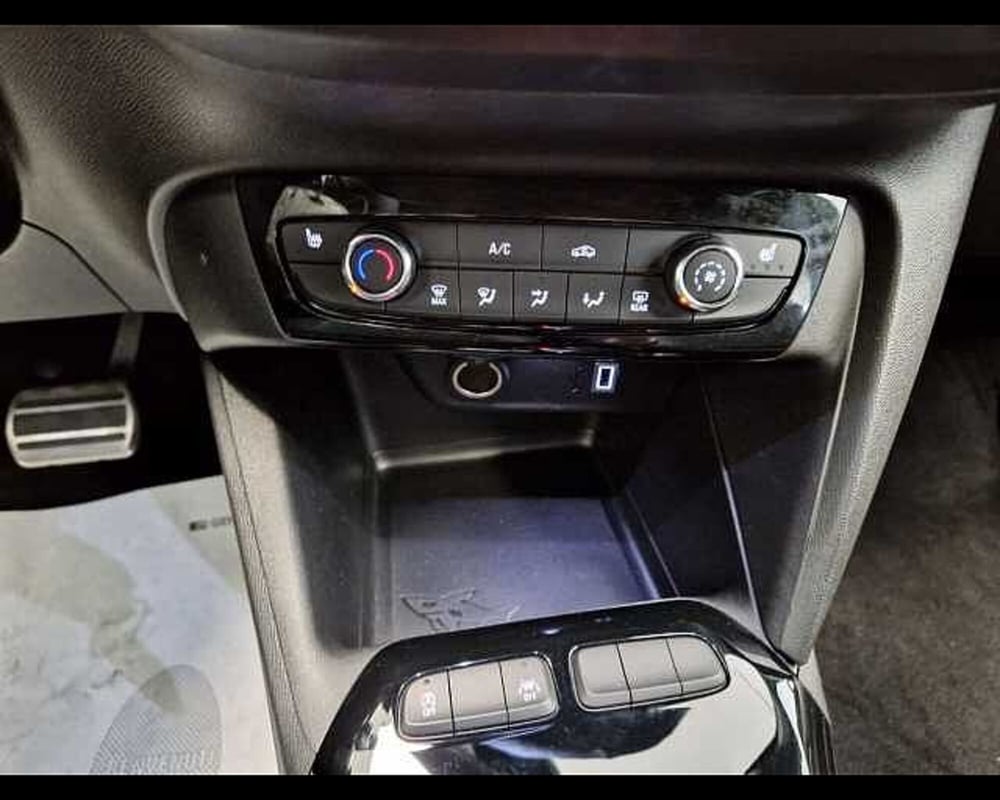 Opel Corsa usata a Milano (9)