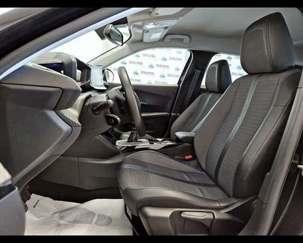 Peugeot 2008 usata a Milano (5)