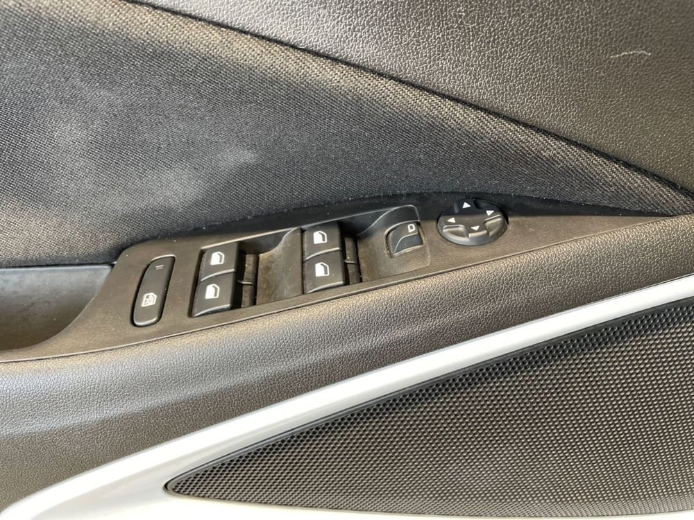Opel Crossland X usata a Pistoia (18)