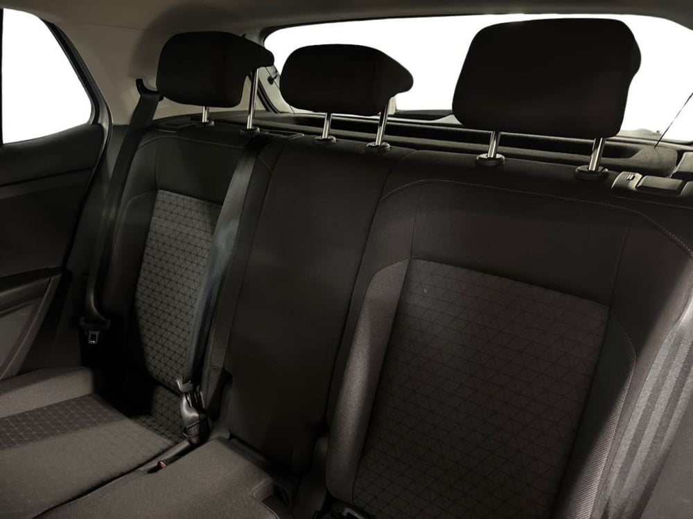 Volkswagen T-Cross usata a Prato (12)