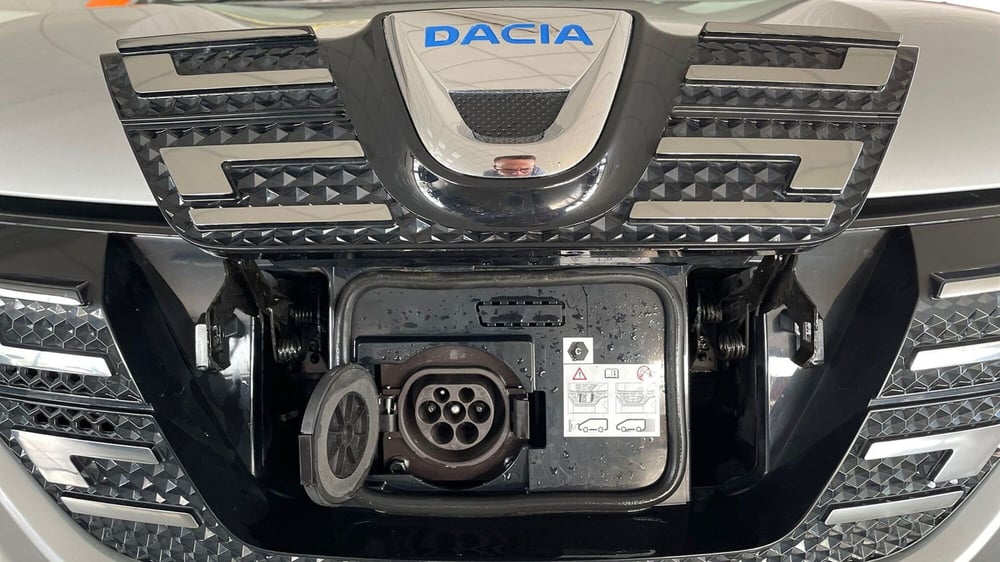 Dacia Spring usata a Varese (14)