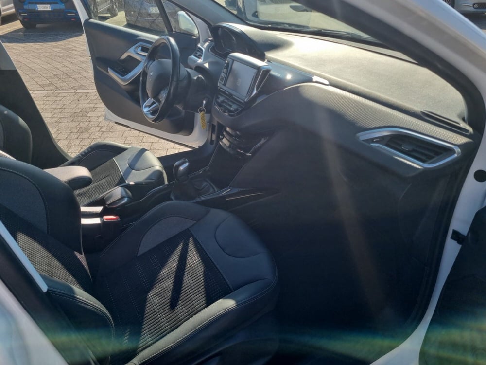 Peugeot 2008 usata a Lucca (16)
