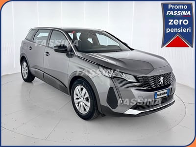 Peugeot 5008 PureTech Turbo 130 S&amp;S EAT8 Active Pack del 2023 usata a Milano