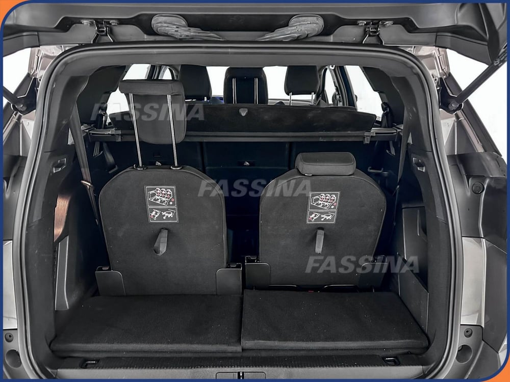 Peugeot 5008 usata a Milano (12)