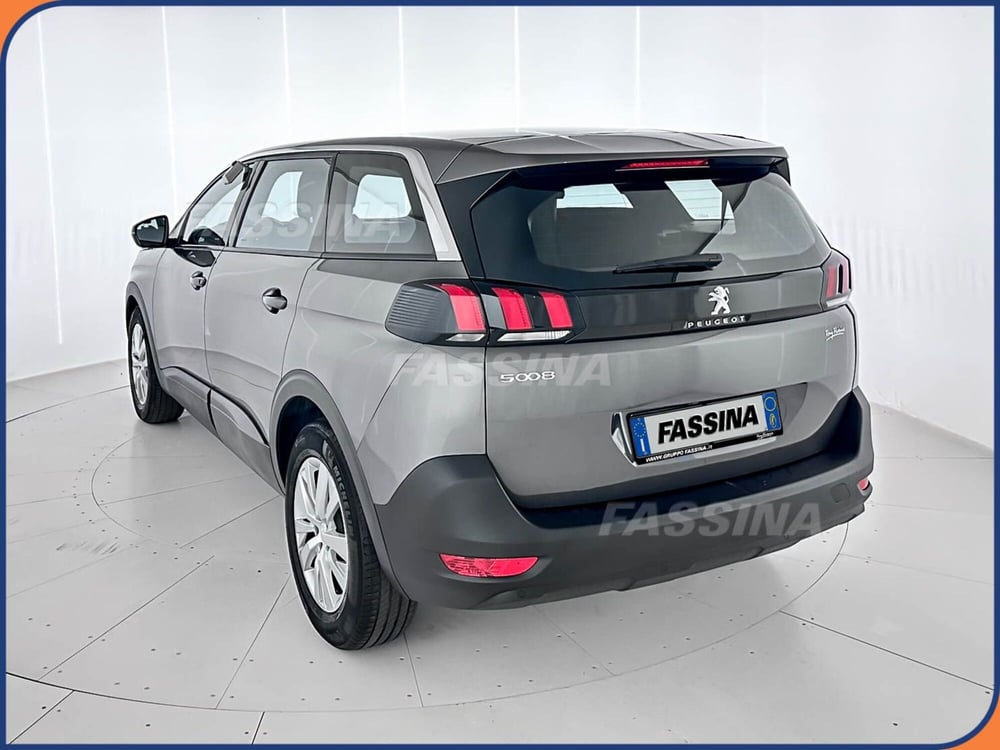 Peugeot 5008 usata a Milano (4)