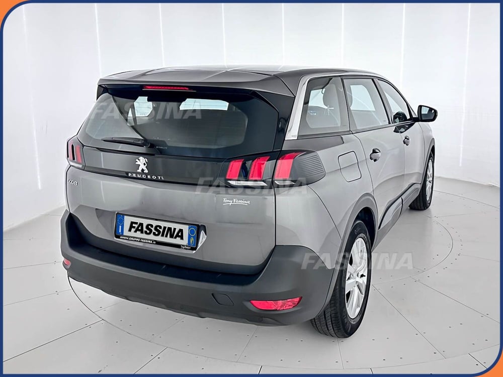 Peugeot 5008 usata a Milano (6)