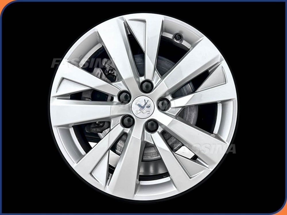 Peugeot 5008 usata a Milano (7)