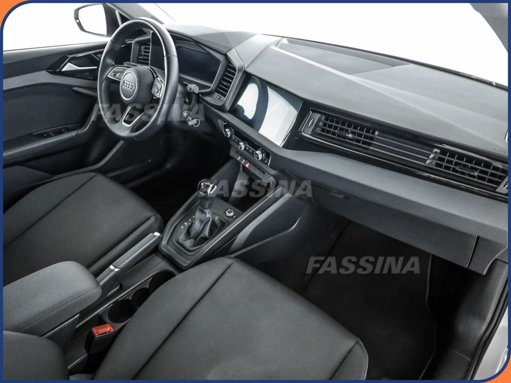 Audi A1 allstreet usata a Milano (14)