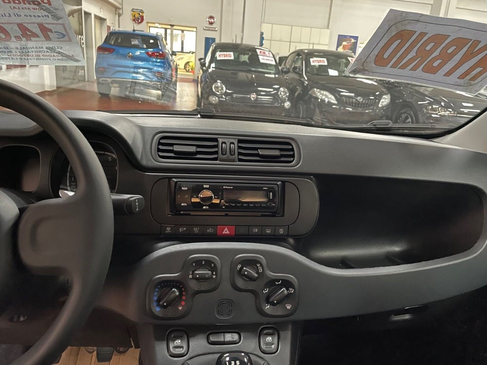 Fiat Panda Cross nuova a Lucca (9)
