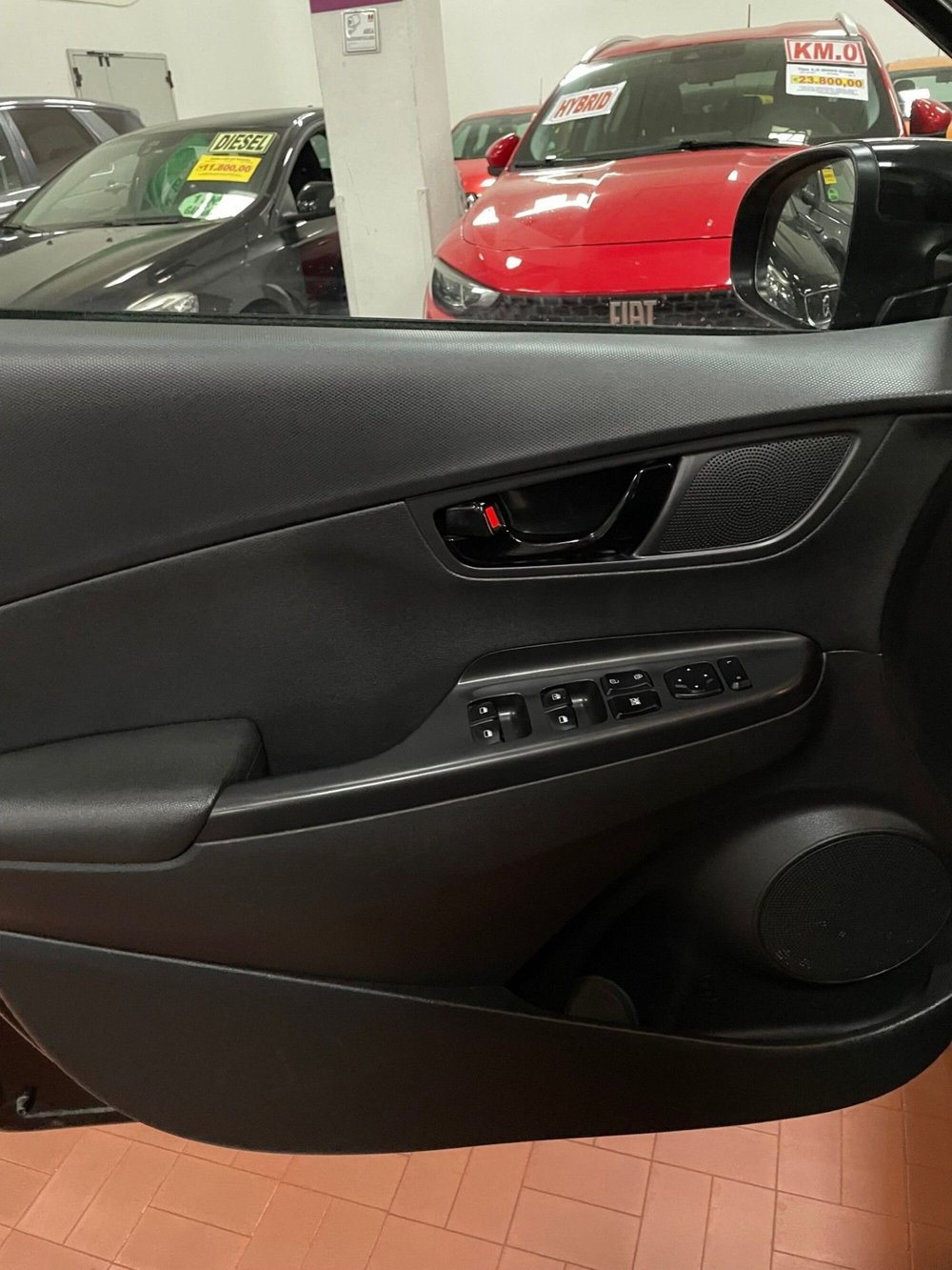 Hyundai Kona usata a Lucca (10)