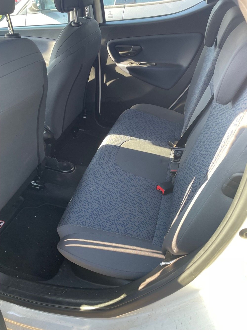 Lancia Ypsilon usata a Lucca (9)