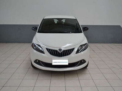 Lancia Ypsilon 1.0 FireFly 5 porte S&amp;S Hybrid Silver Plus nuova a Monza