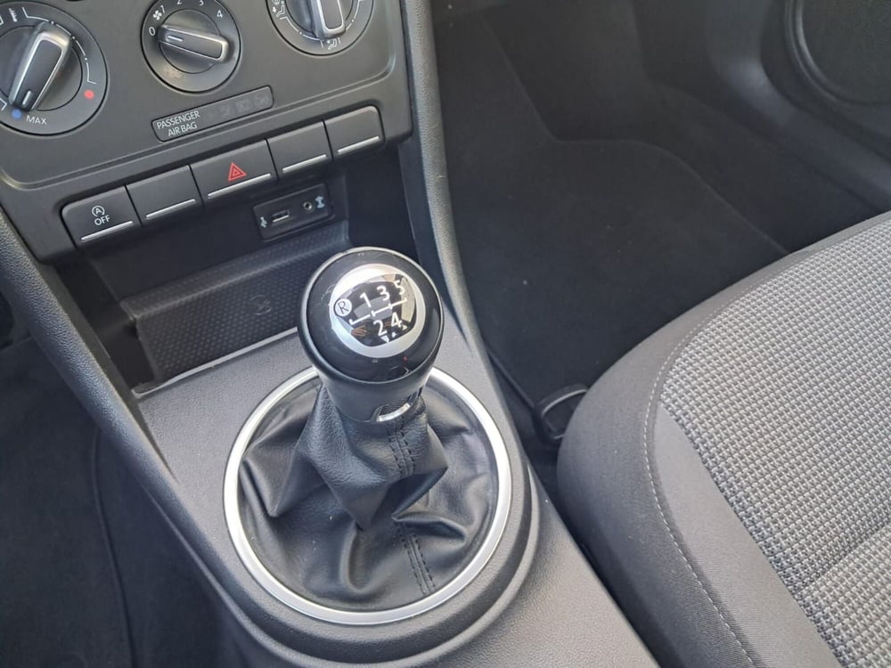 Volkswagen Maggiolino usata a Cagliari (16)