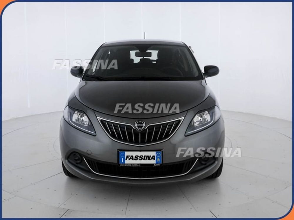 Lancia Ypsilon usata a Milano (2)