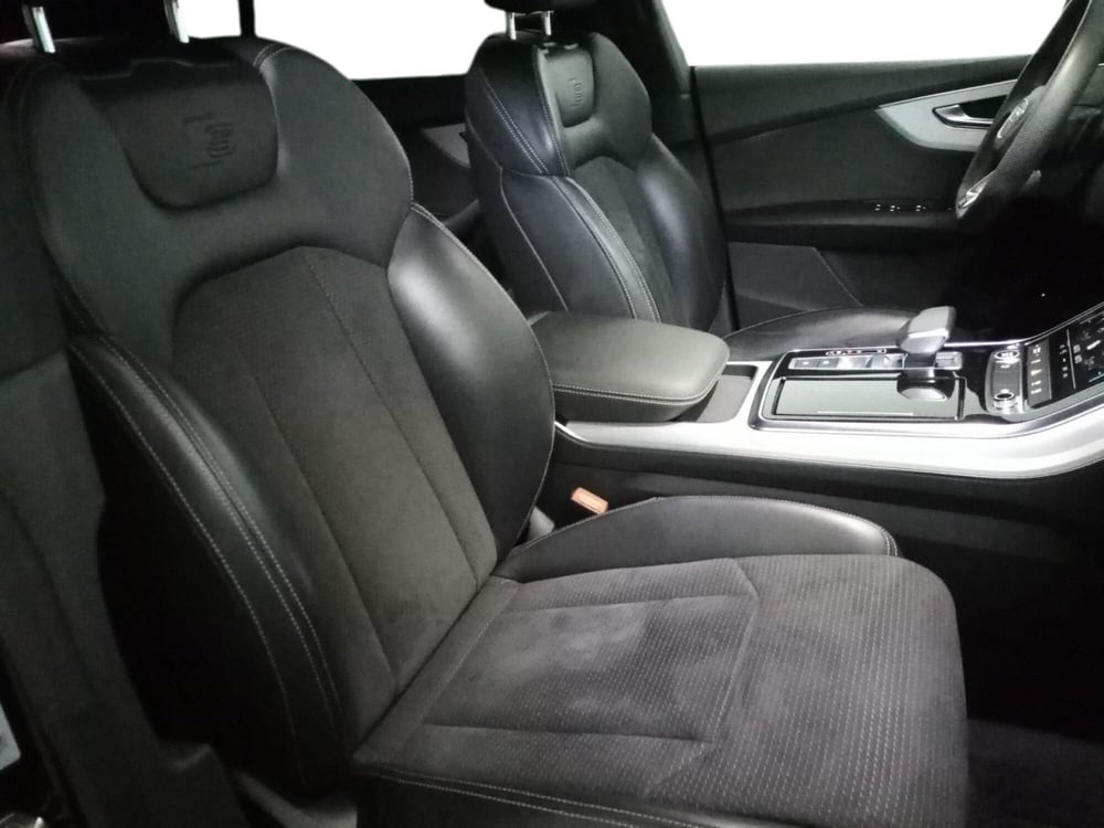 Audi Q8 usata a Bari (13)